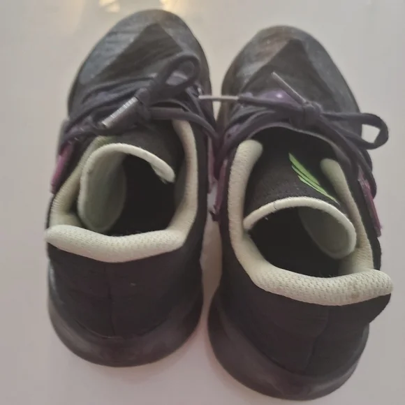 Harden Vol. 4 Adidas Sneakers - Big Boys - Picture 7 of 7